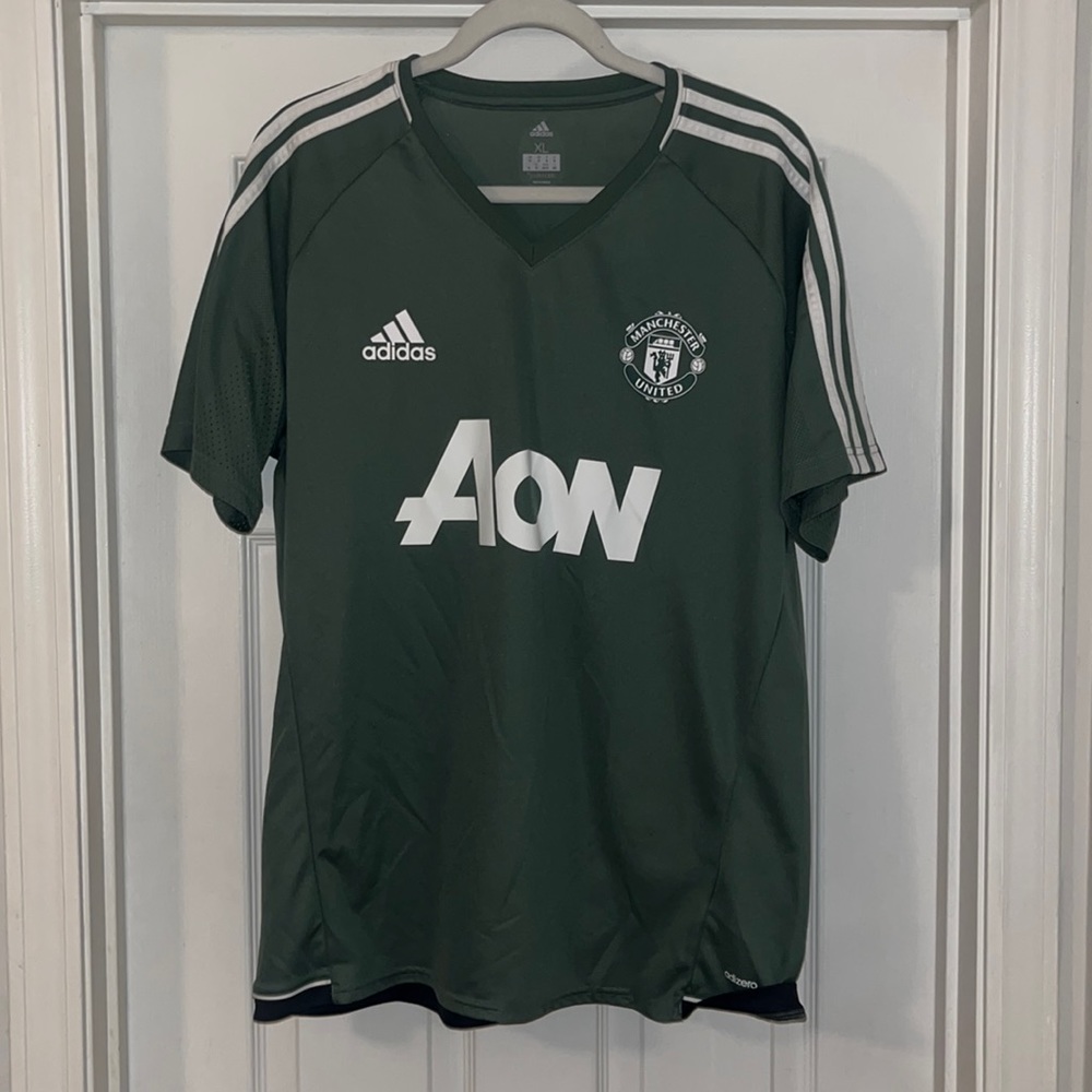 Men’s Adidas Manchester United Jersey